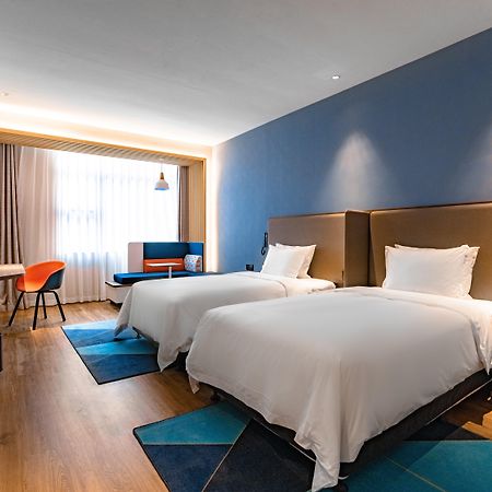 Holiday Inn Express Shantou City Center By Ihg Exterior photo