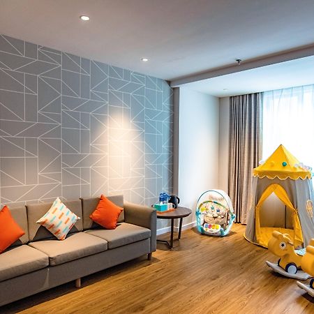 Holiday Inn Express Shantou City Center By Ihg Exterior photo
