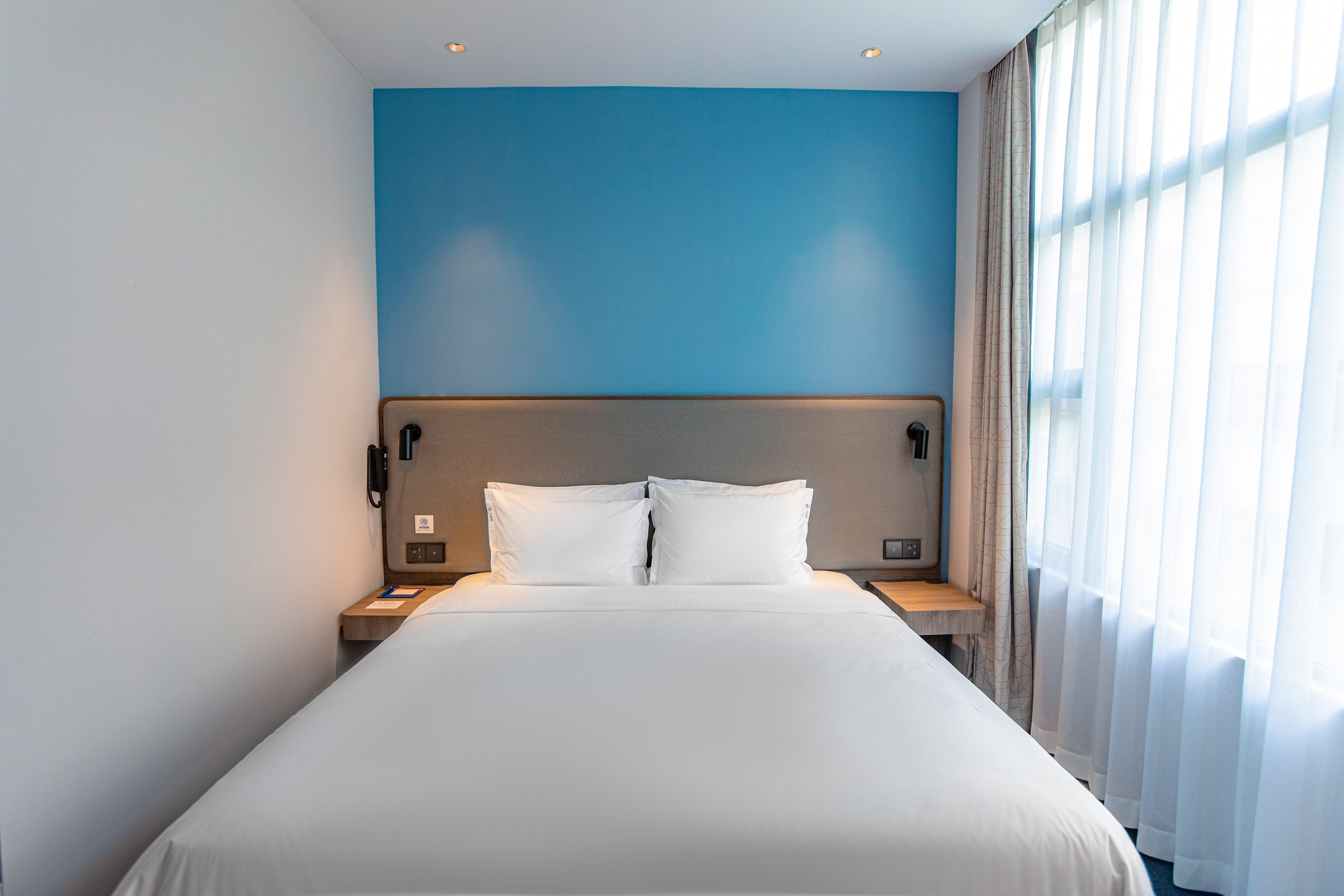 Holiday Inn Express Shantou City Center By Ihg Exterior photo