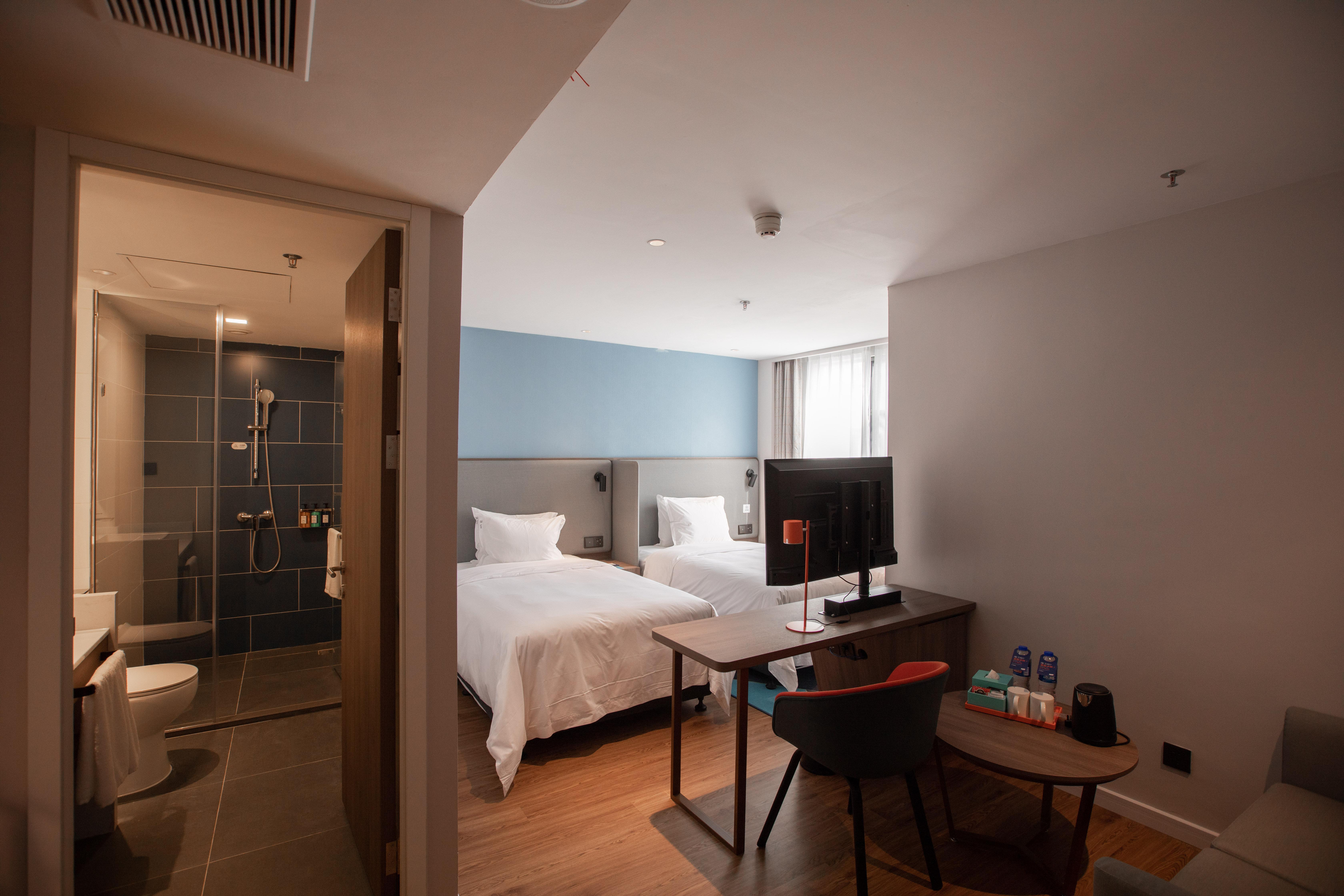 Holiday Inn Express Shantou City Center By Ihg Exterior photo