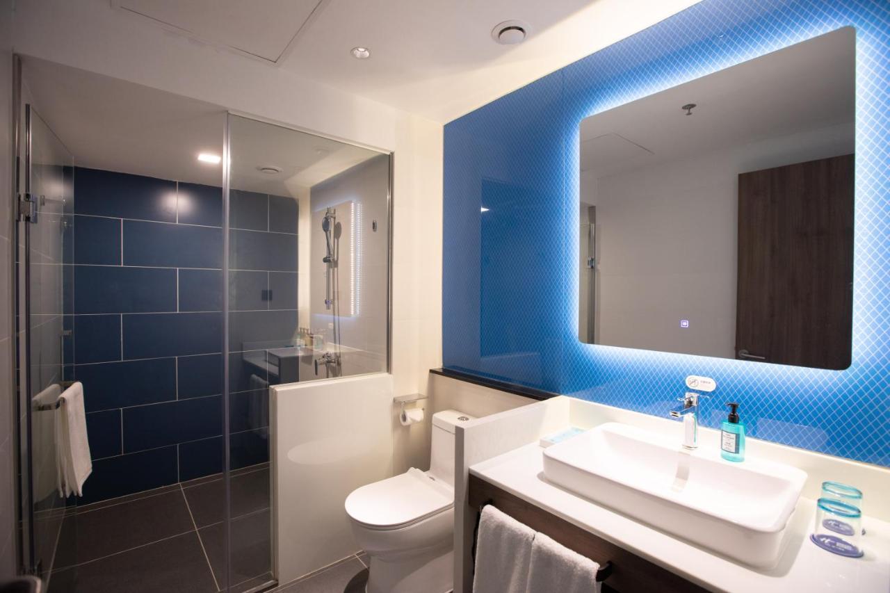 Holiday Inn Express Shantou City Center By Ihg Exterior photo
